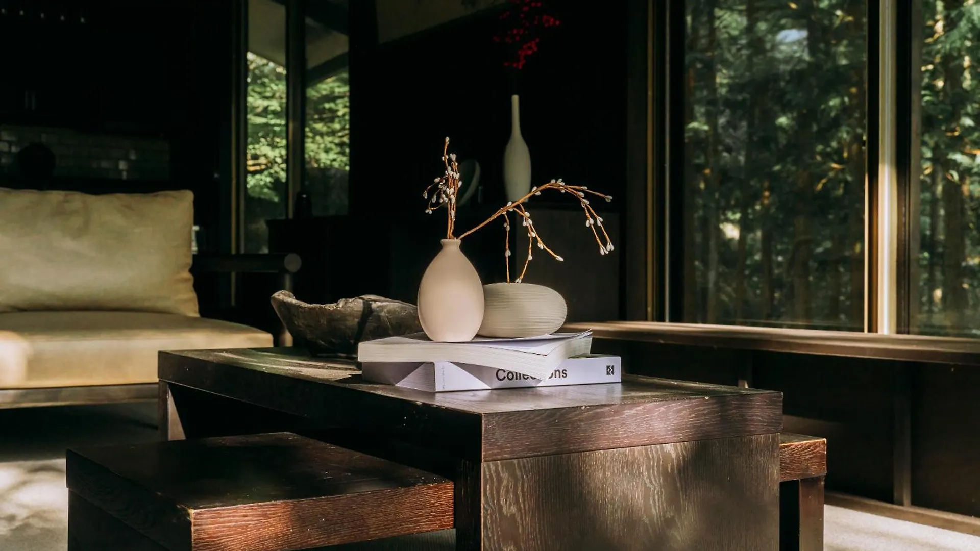 高台の森に佇むモダニズム建築 露天風呂 サウナ 檜風呂 Enn Hakone Villa