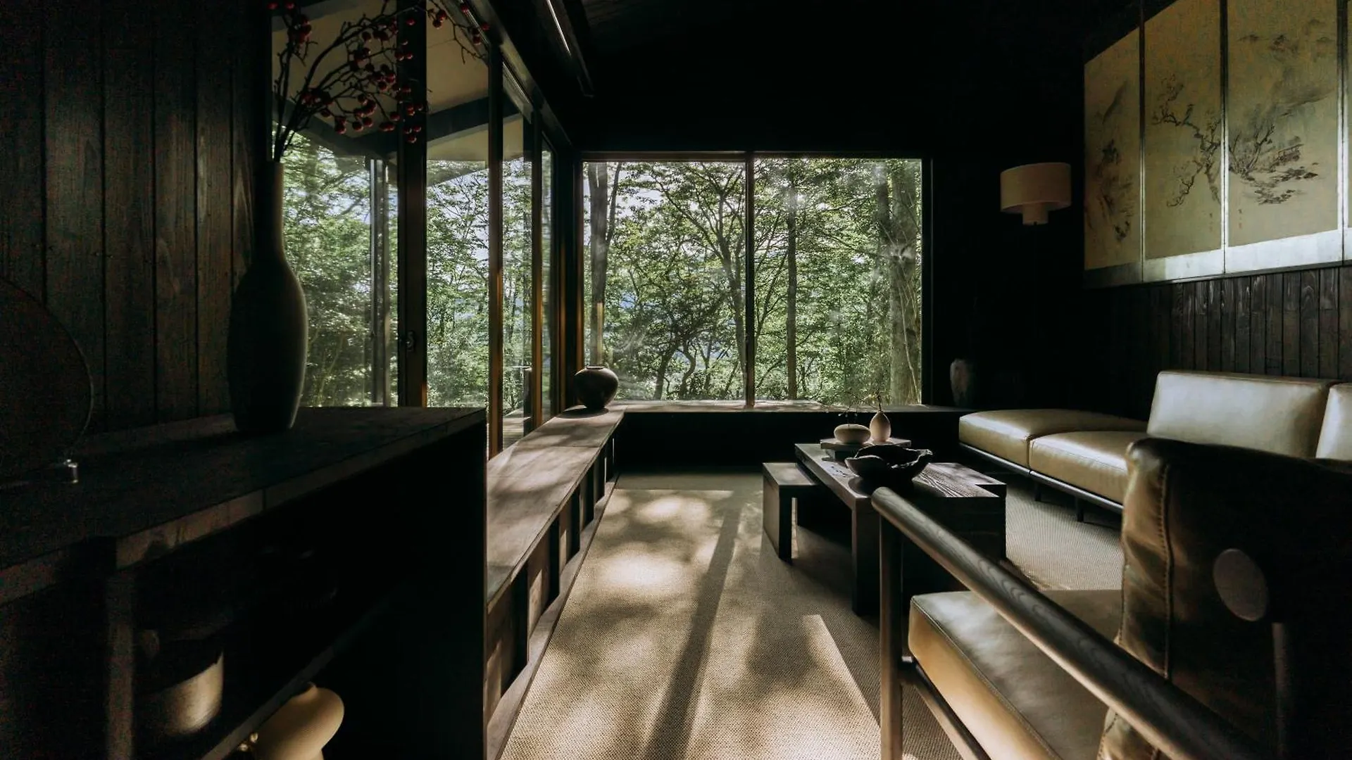 高台の森に佇むモダニズム建築 露天風呂 サウナ 檜風呂 Enn Hakone Villa Japan